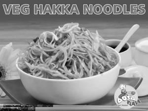 Veg Hakka Noodles (750ml Silv. Cont.)