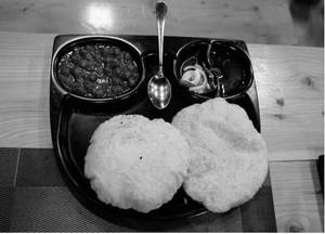 Chola Bhatura