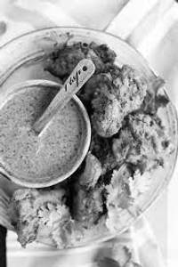 Veg Pakoda [8 Pieces]
