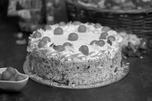 Gulab Jamun Cake