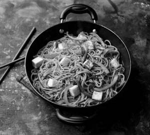 Paneer fried noodles