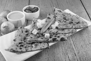 Aloo Paneer Paratha