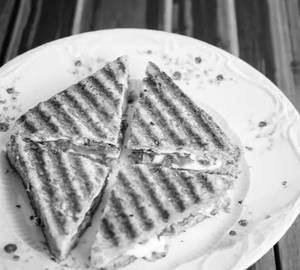 Veg Grilled Sandwich 