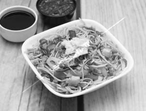 Chicken Hakka Noodles