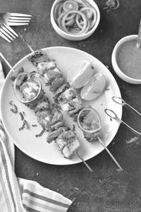Sholey Paneer Tikka 6 Pcs