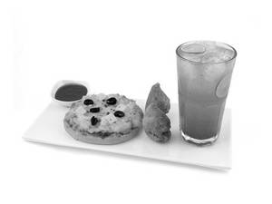 Lemonades With Paneer Pizza And Mini Samosa