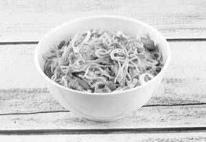 Veg hakka noodles