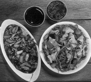 Chicken China Hot Bowl Noodles [1000ml] With Gravy [600 Ml]