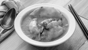 Cheese & Corn Gravy Momos [3 Pcs]