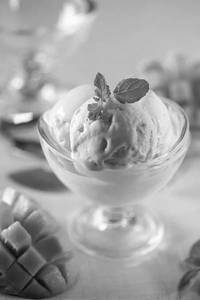 Mango Ice Cream