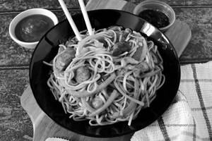 Egg chicken chowmein