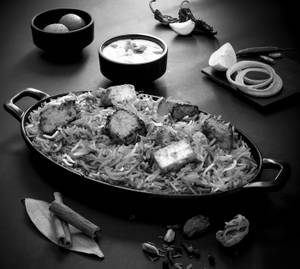 Paneer Tikka Hyderabadi Biryani