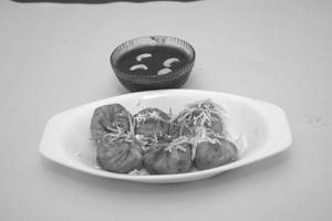 Fried Veggie Momos(6 Pieces)