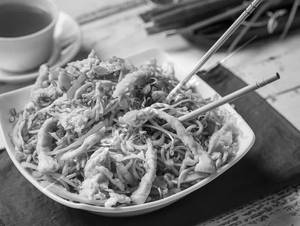Chicken hakka noodles