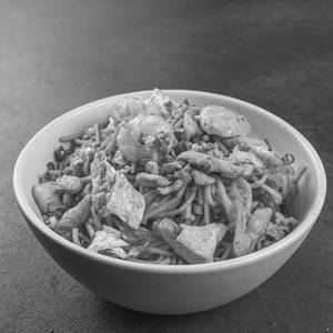 Chilli Garlic Noodles [Serves 1- 2]