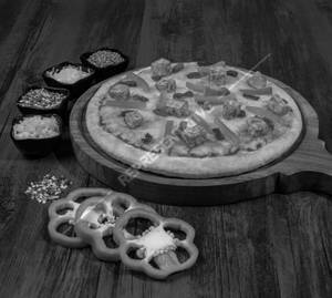 Peri Peri Paneer Pizza