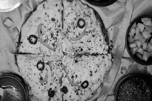 Veg Paradise Pizza
