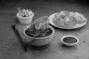 Chicken Hot & Sour Soup with Fried Wonton