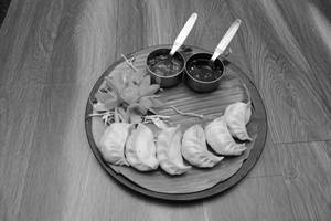 Chicken momos