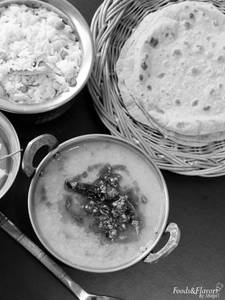 Butter Dal Tadka With Roti Combo.