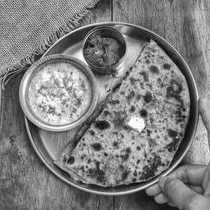 Aloo Parantha ( Tandoori )