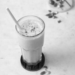 Dry Fruit Milkshake