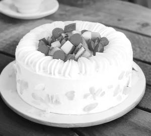 Soft & Moist Fresh Fruit Cake