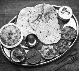 Maharaja Thali + Sweet Lassi (Half)