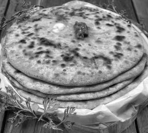 Aloo Paratha And Bhugni