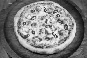 Paneer Zaikedar Pizza