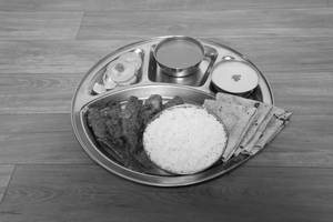 Mandeli Chapati Thali