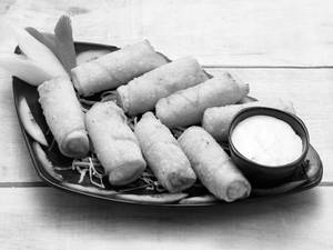 Shanghai Corn Cheese Rolls (650ml Box)