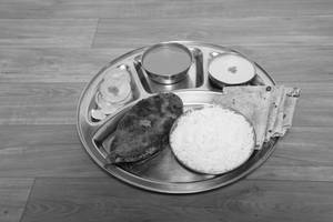 Surmai Chapati Thali