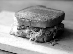 Maggi And Egg Cheesy Sandwich