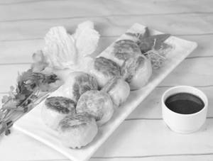 Veg Yaki Gyoza
