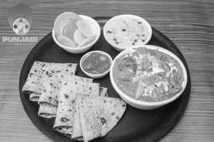 Kadhai Paneer With Roti