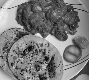 4roti Matar Paneer+tawa Fry Aloo+pickle+green Salad