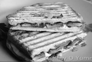 Green Cheese Sandwich