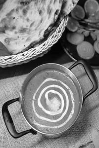 Dal Aur Paneer Onion Kulcha
