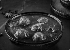 Veg Manchurian Gravy (6 Pc)