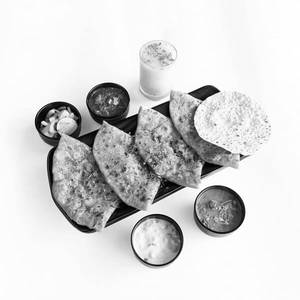 Sindhi Paratha Meal