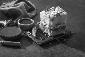 Cheese Dhokla (2 Pc)