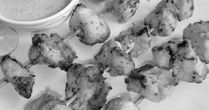 Murgh Reshmi Kebab (8 Pcs )
