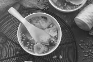 Burnt Garlic Clear Soup