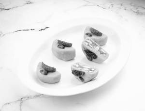 Kaju Diamond Cake