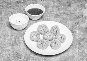 Panner Steam Momos