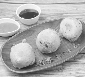 Aloo bhonda [3 pieces]