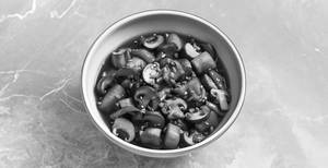 Chilly Mushroom [Gravy]