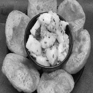 Puri with Potato Bhaji (Dry)..