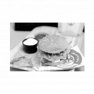 Veg Kurkura Burger